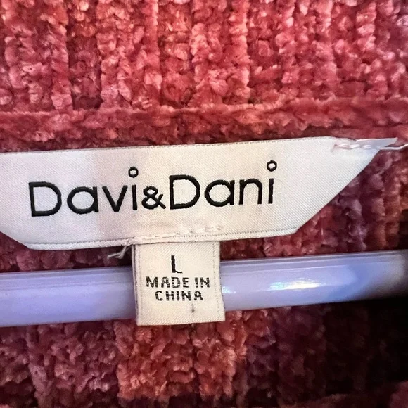 DAVI & DANI CHENILLE KNIT SWEATER SIZE L - Picture 3 of 8